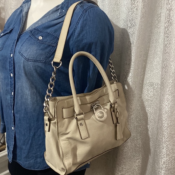 👜 Michael Kors Medium Hamilton Bag 👜 - Picture 9 of 9
